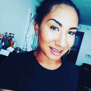 Meet your Posher, Mercedes